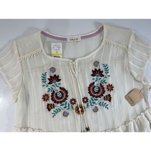 Taylor & Sage Womens Embroidered Top Sz M Sheer Floral Boho Fairy Romantic Indie